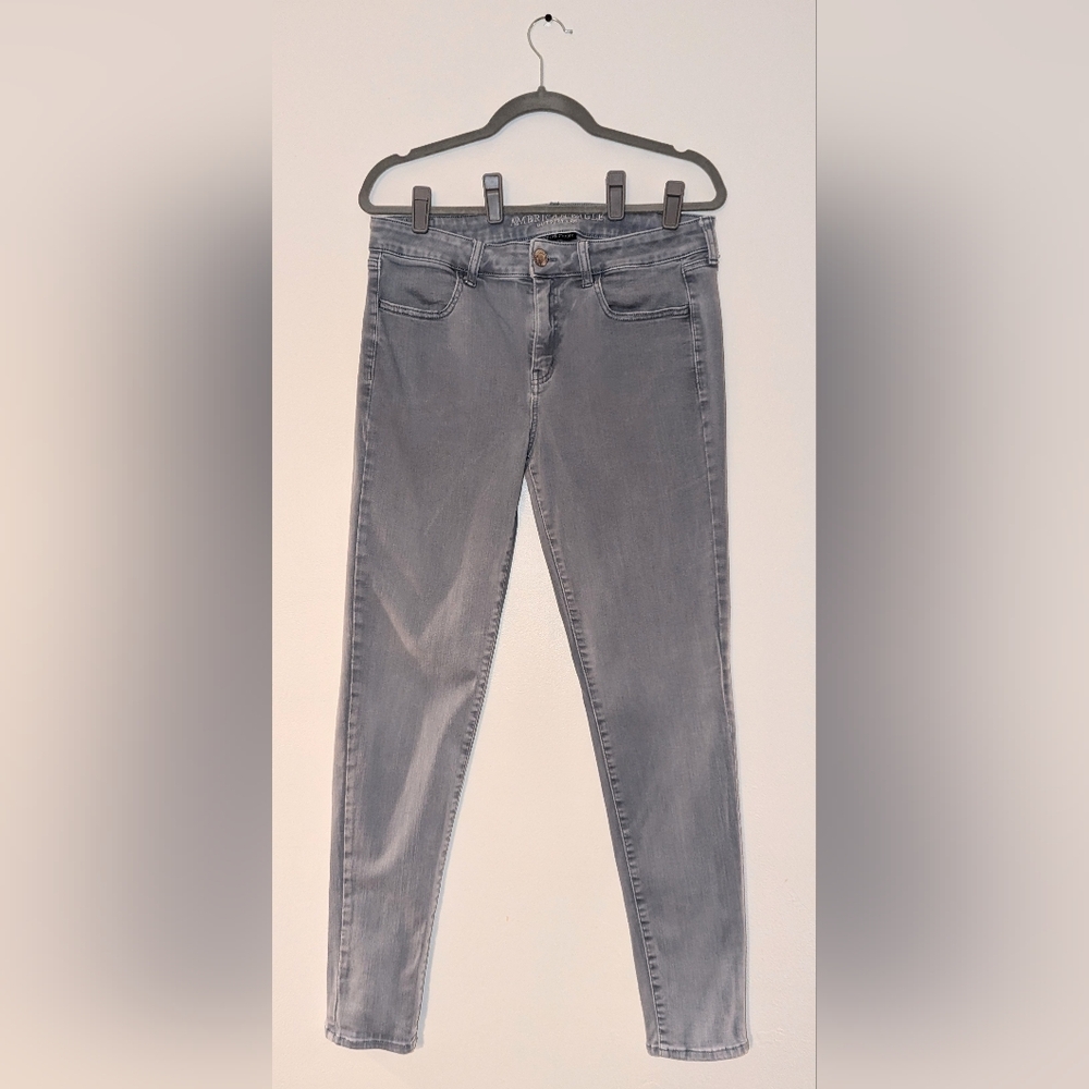 AMERICAN EAGLE Light blue wash - Next level stretch jeggings - size 12 Long